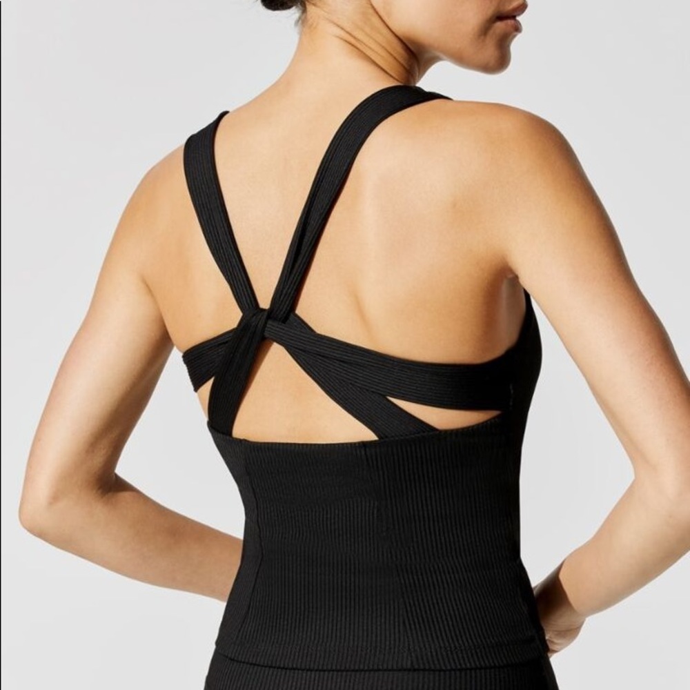 SOLD - NWT Carbon38 Twisted Rib Tank